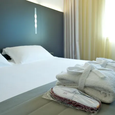 利亚斯迪健康套房酒店 酒店 4*